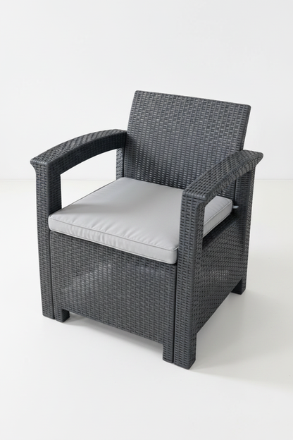 Single Chair – Three-Quarter Elevated